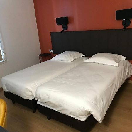 Hotel Amaya Ambares-et-Lagrave 外观 照片
