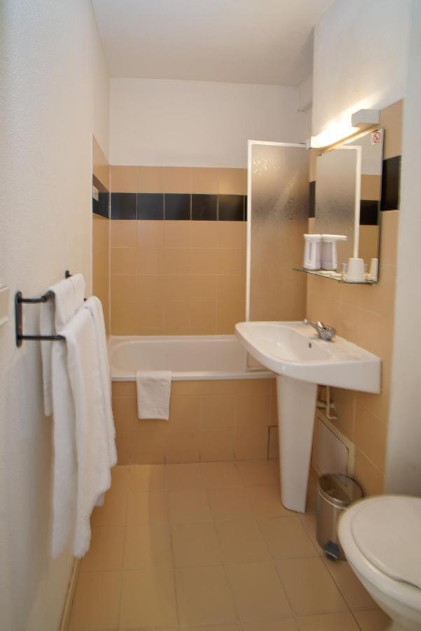 Hotel Amaya Ambares-et-Lagrave 外观 照片